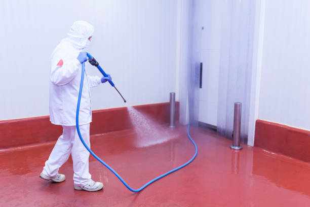Best Animal Enclosure Cleaning  in Murray, UT